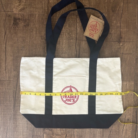 NWT! Trader Joe's Cream and Navy Blue Tote Bag - Picture 7 of 8